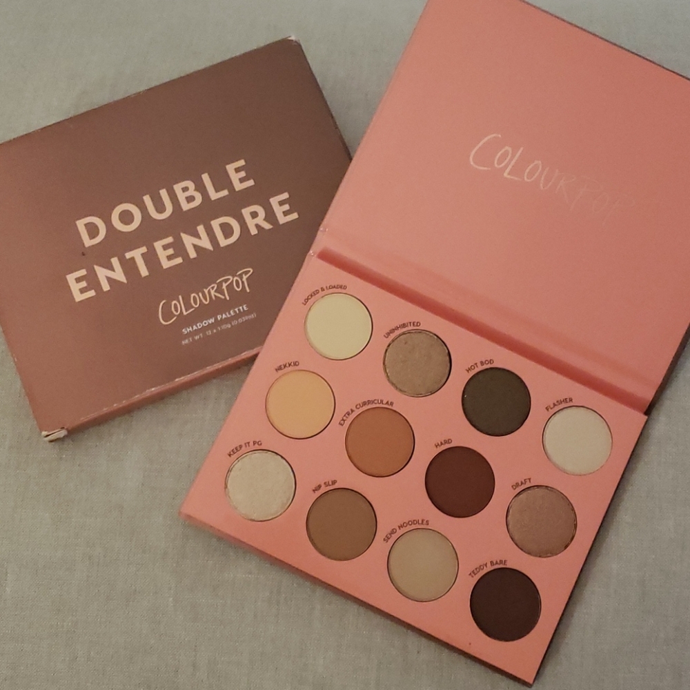 ☁️Colourpop Eyeshadow Pallet☁️